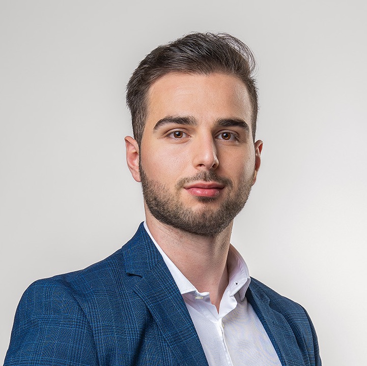 Alessio Pavone, oprichter van A-one
